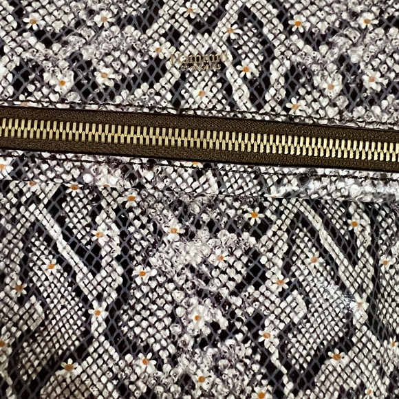 Hammitt Med VIP Daisy Snake NWT - Picture 3 of 5